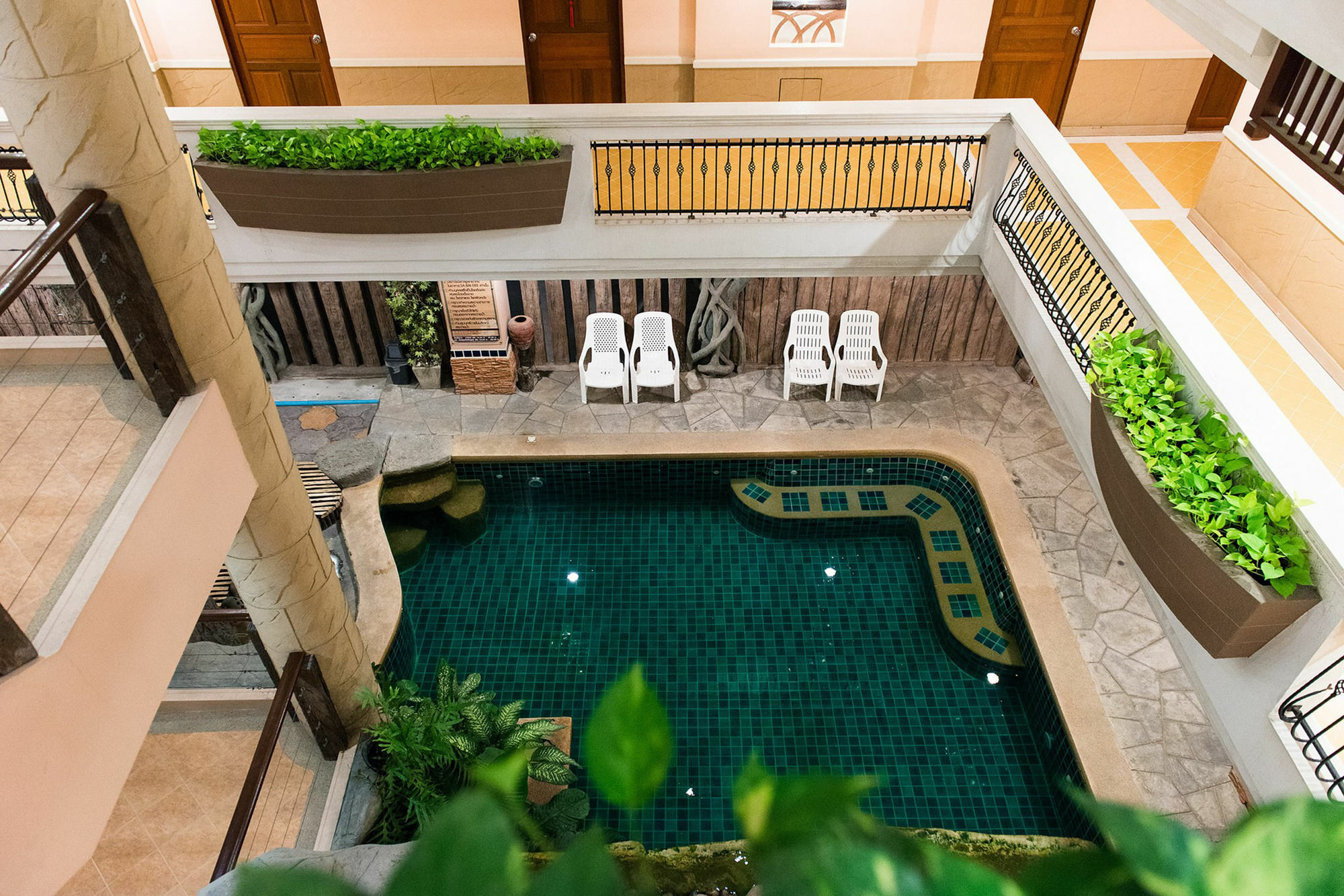 Sa-Bai-Dee Condo Τσον Μπουρί Εξωτερικό φωτογραφία